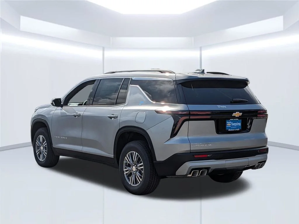 2026 Chevrolet Traverse LT - Photo 3