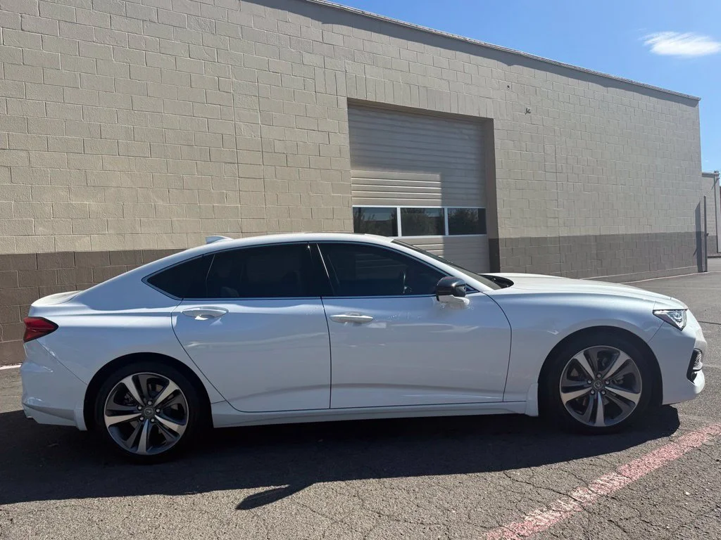 Used 2021 pewter gray metallic Acura Advance image 3