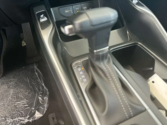 New 2026 Glacial White Pearl Kia S image 23