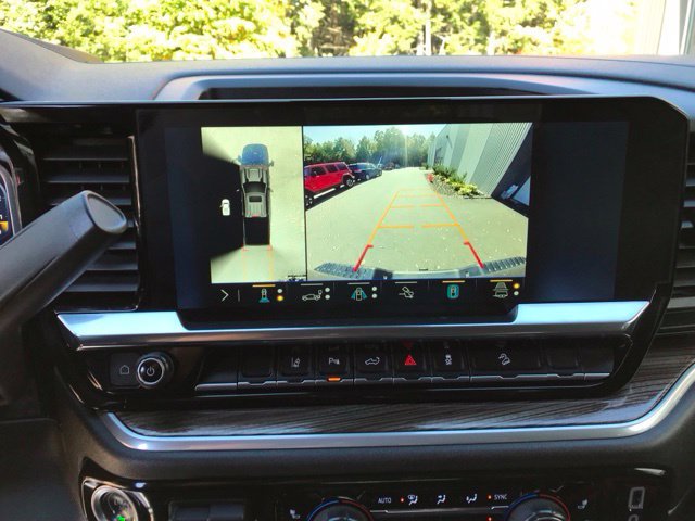 Used 2025 Black Chevrolet LT image 19