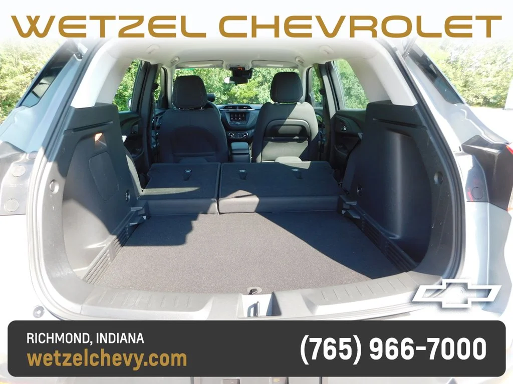 Used 2023 Gray Chevrolet LS image 22