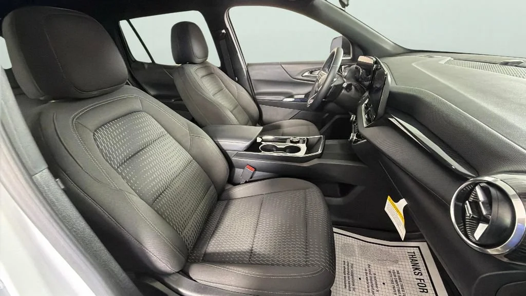 Certified Used 2026 Summit White Chevrolet LT image 33