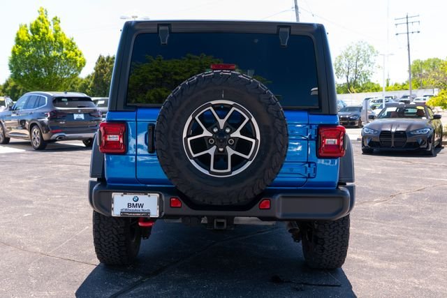 Used 2024 Blue Pearl Jeep Rubicon image 10