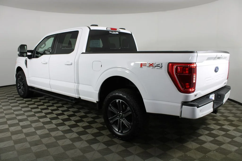 Used 2023 Oxford White Ford XLT image 4
