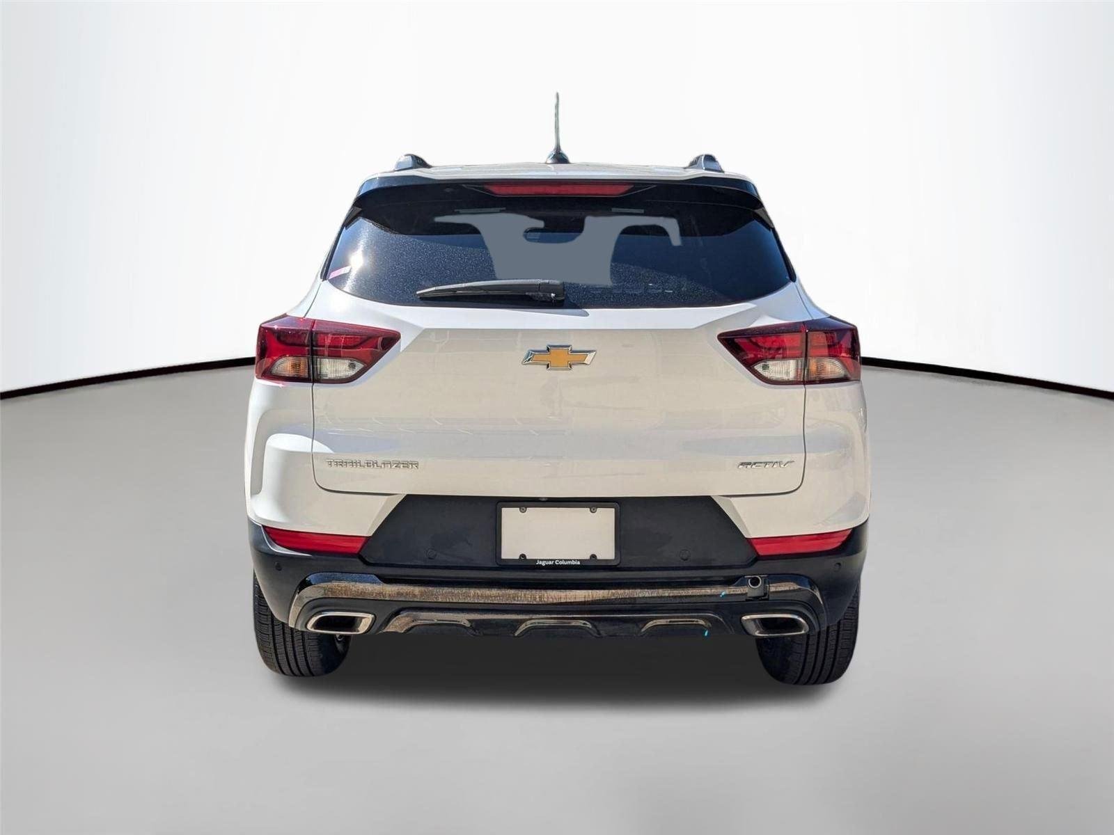 Used 2023 Summit White Chevrolet ACTIV image 6