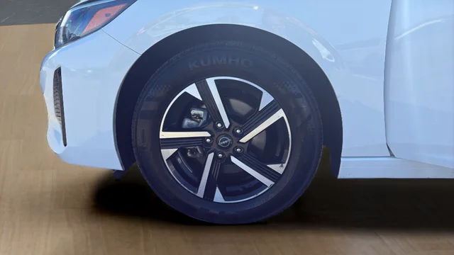 Used 2024 White Nissan SV image 28