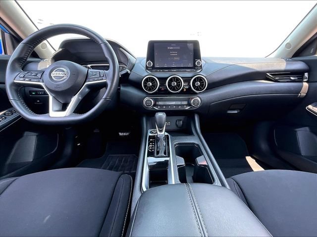 Used 2021 Electric Blue Met Nissan SV image 20