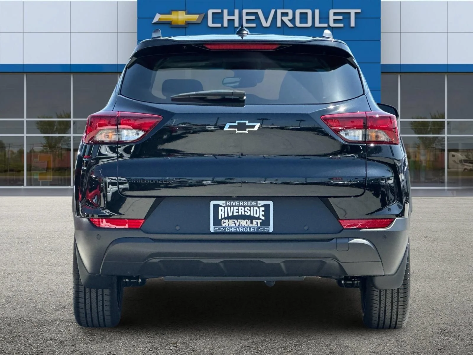 New 2026 Mosaic Black Metallic Chevrolet LT image 5