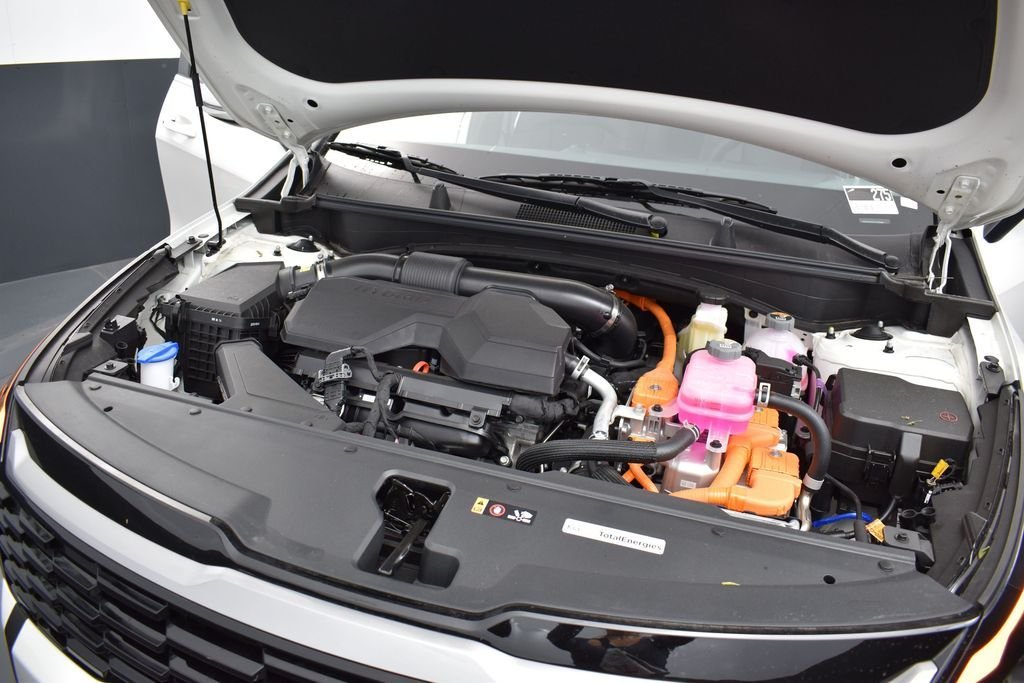 New 2026 Snow White Pearl Kia EX image 21