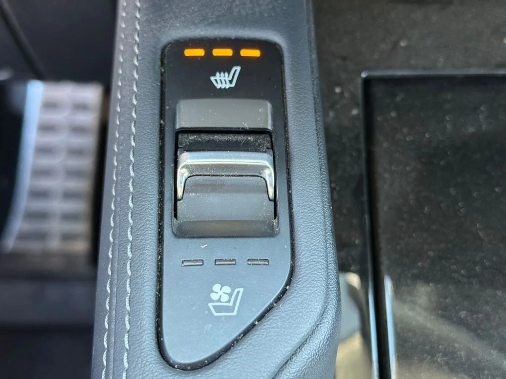 Used 2022 Silver Kia SX image 31