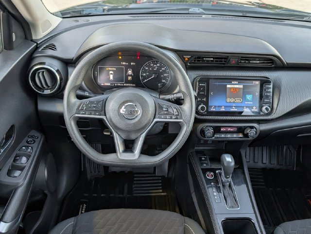 Used 2021 Black Nissan SV Xtronic CVT image 23