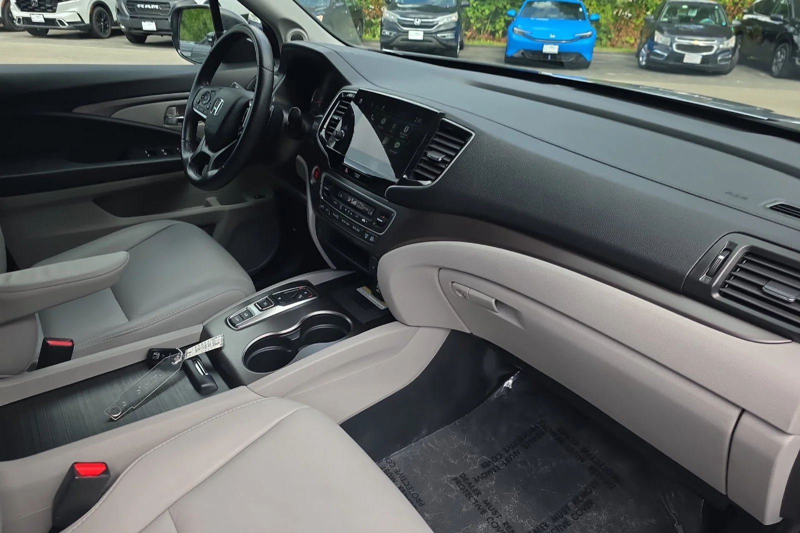 Used 2022 Lunar Silver Metallic Honda Special Edition image 17