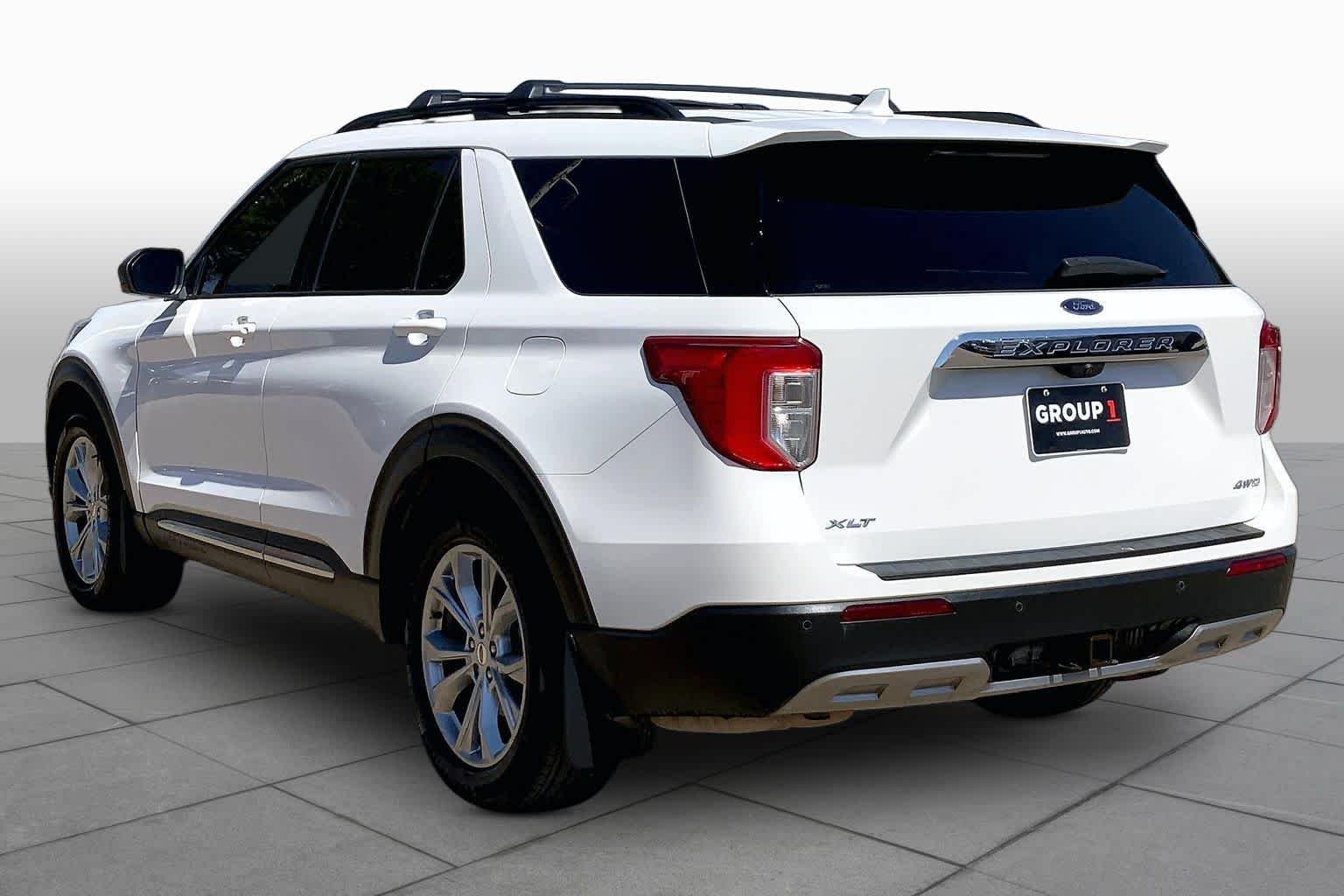 Used 2021 Star White Metallic Tri-Coat Ford XLT image 12