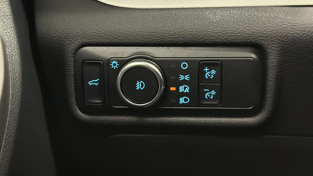 Used 2024 Carbonized Gray Metallic Ford XLT image 36
