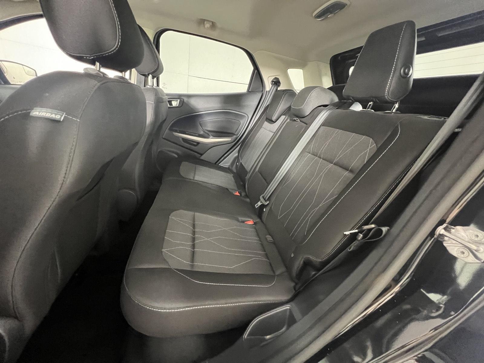 Used 2019 Shadow Black Ford SE image 20
