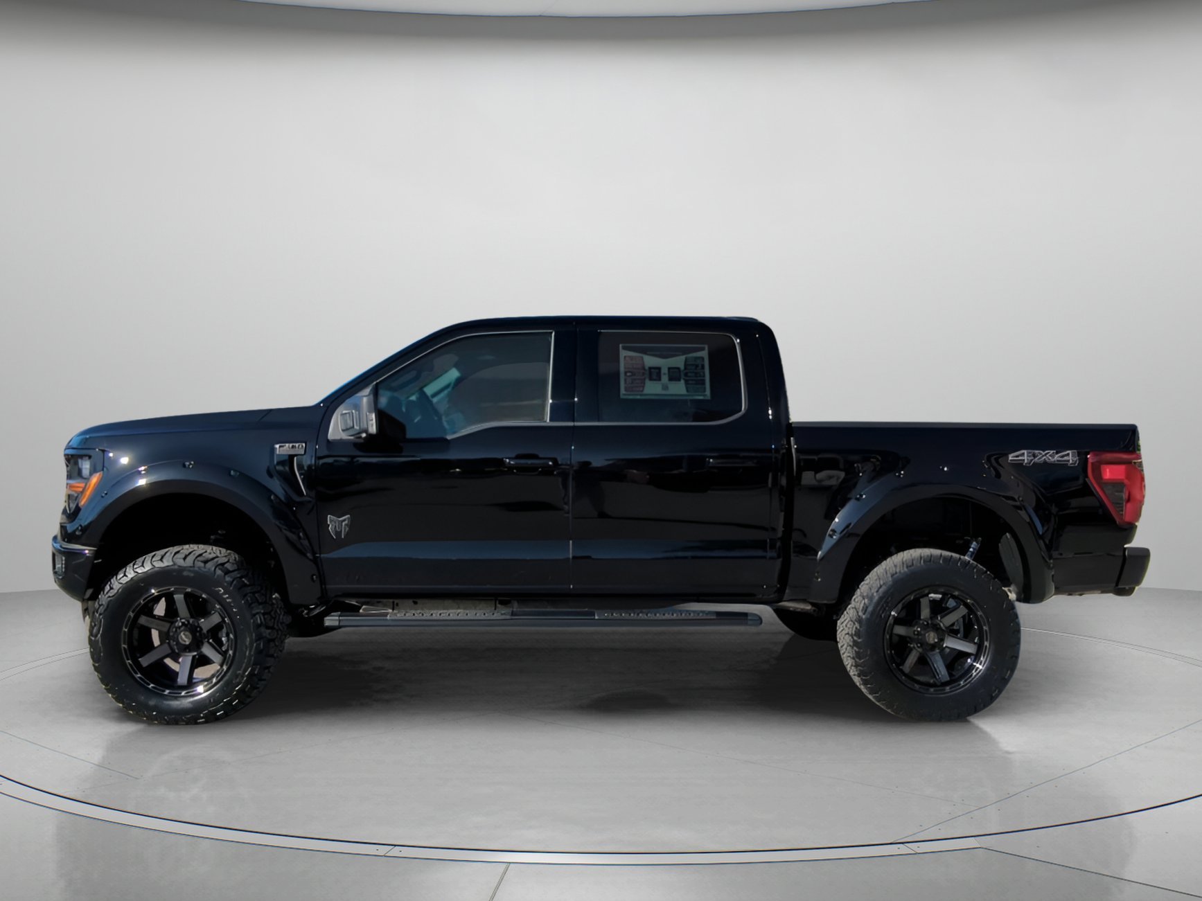 New 2026 Agate Black Metallic Ford XLT image 14