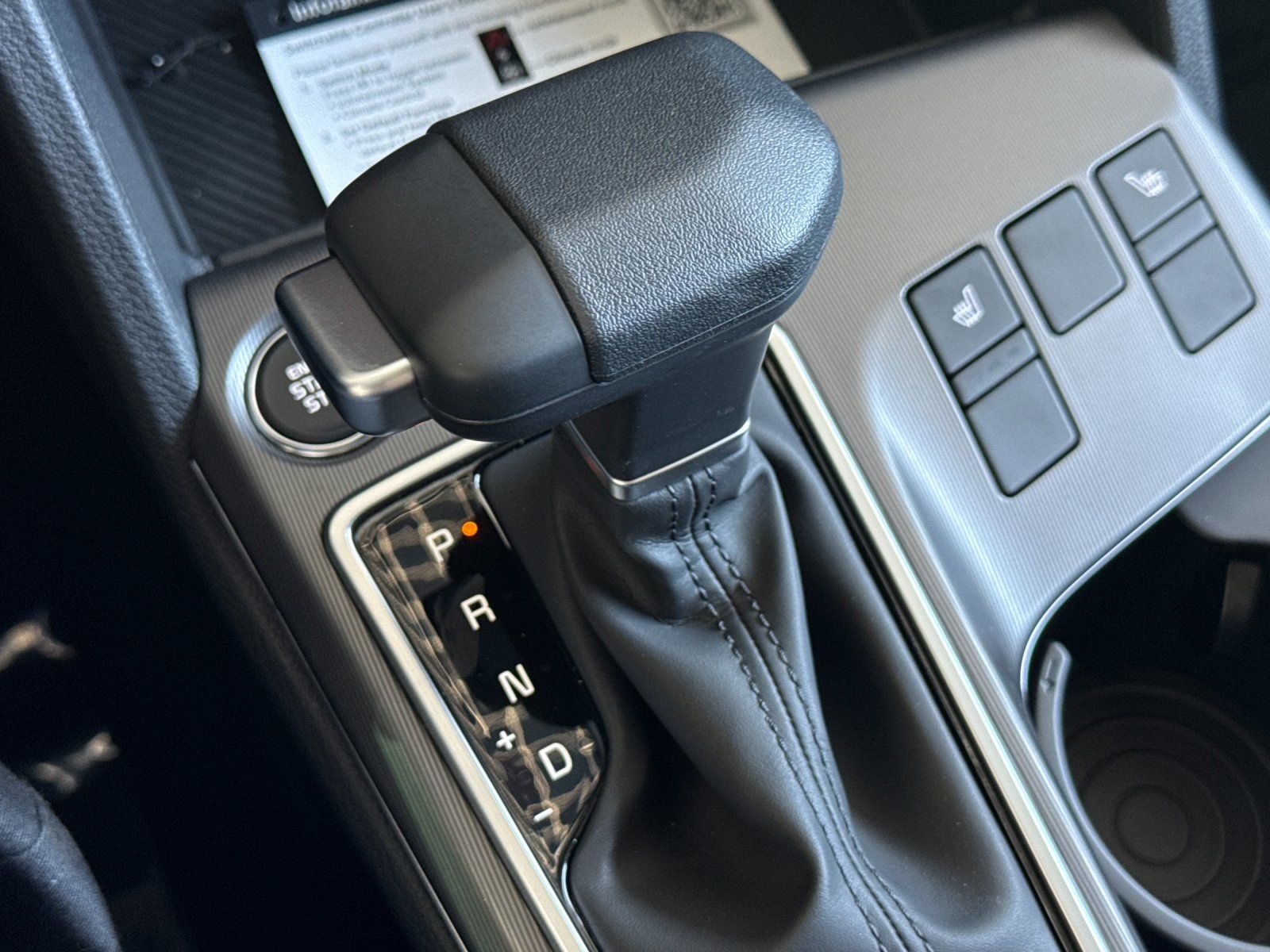 New 2026 Glacial White Pearl Kia EX image 23