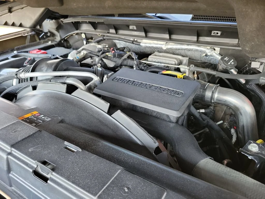 Used 2023 Onyx Black GMC SLE image 29