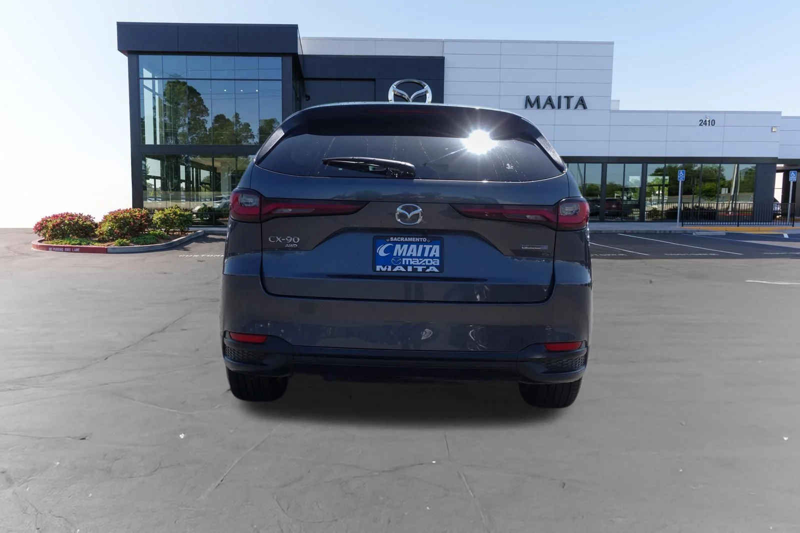 Certified Used 2024 Machine Gray Metallic Mazda Preferred image 5