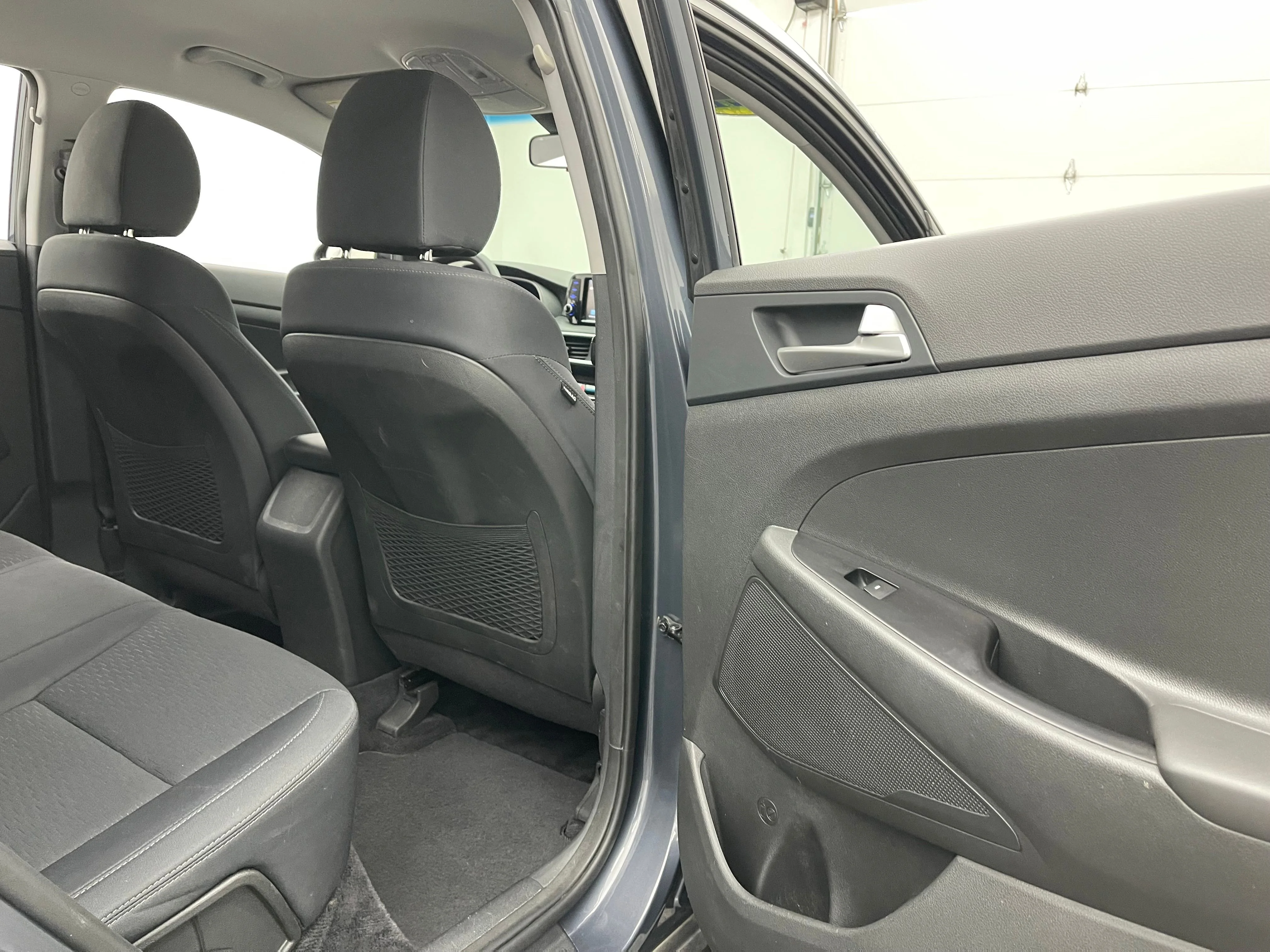 Used 2021 Dusk Blue Hyundai SE image 29