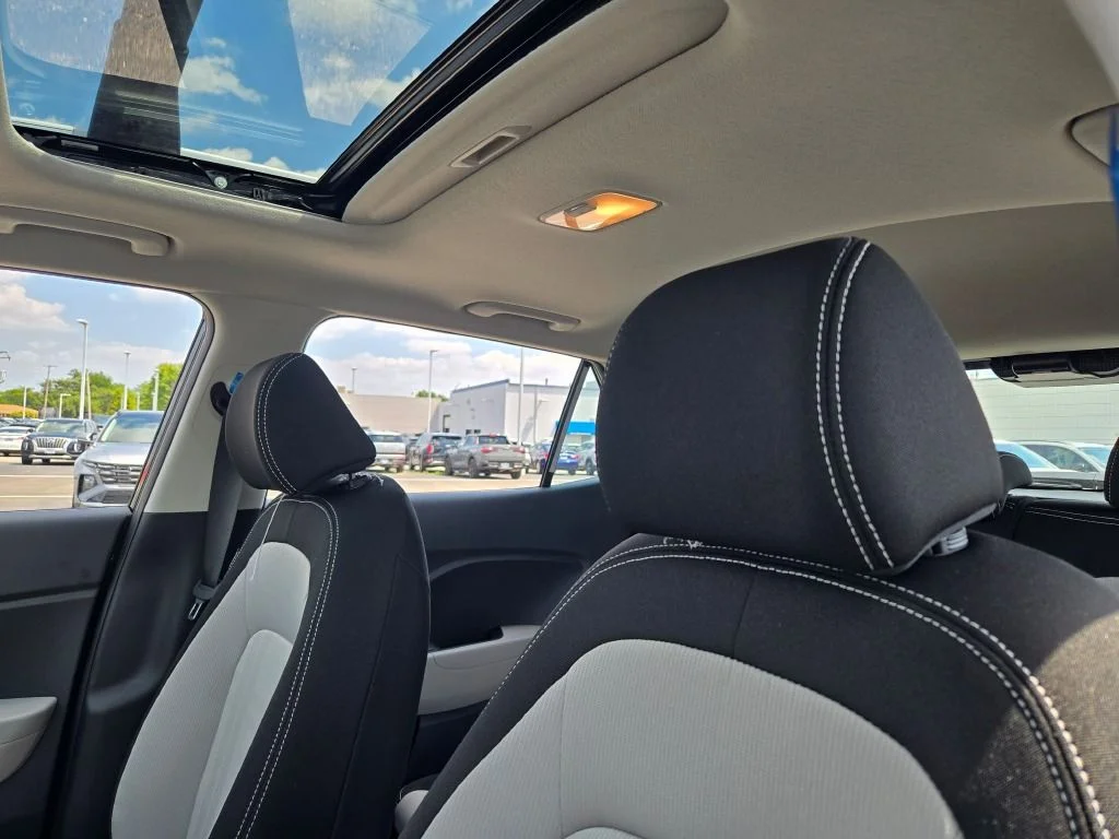New 2026 Onyx Black Hyundai SEL image 23