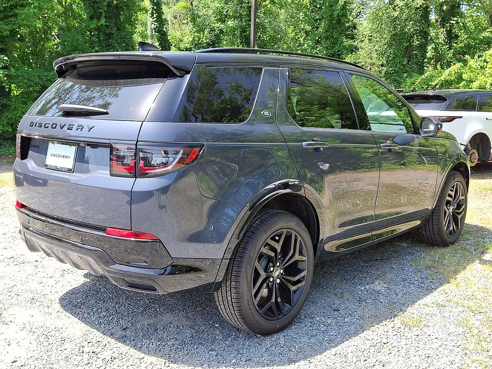New 2026 Varesine Blue Metallic - 1EH Land Rover Landmark image 17