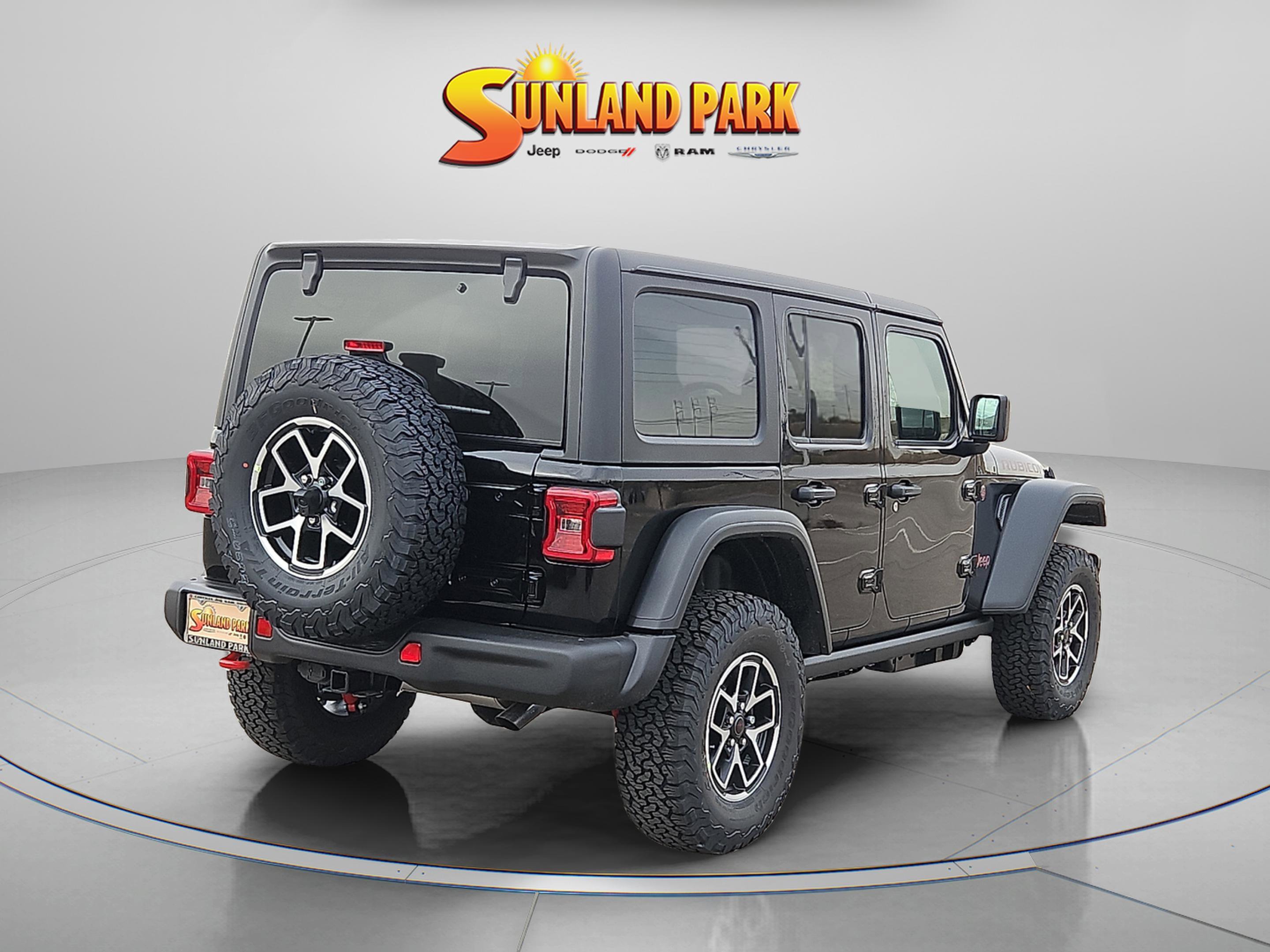 New 2026 Black Clear-Coat Exterior Paint Jeep Rubicon image 5