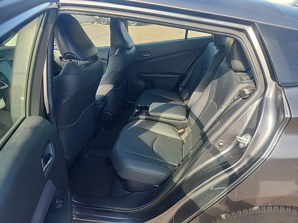 Used 2019 Magnetic Gray Metallic Toyota Advanced image 19