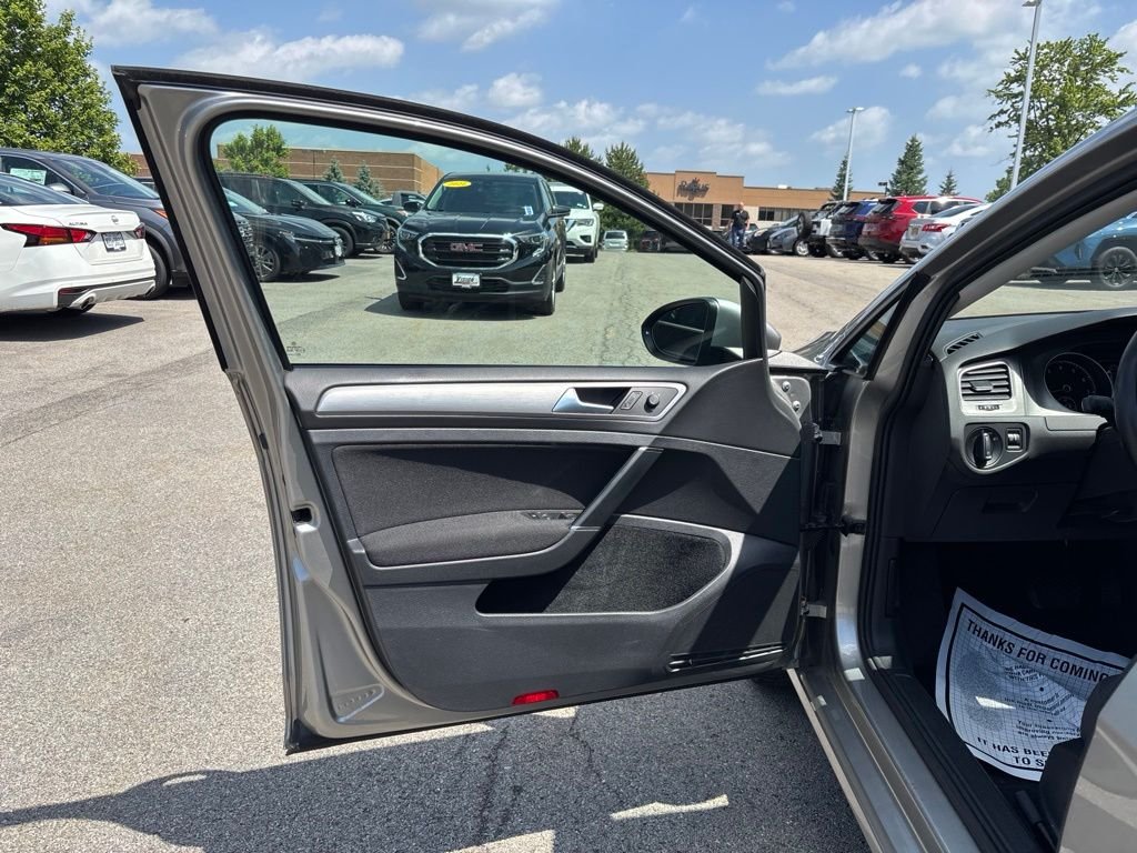 Used 2017 Silver Volkswagen S image 16