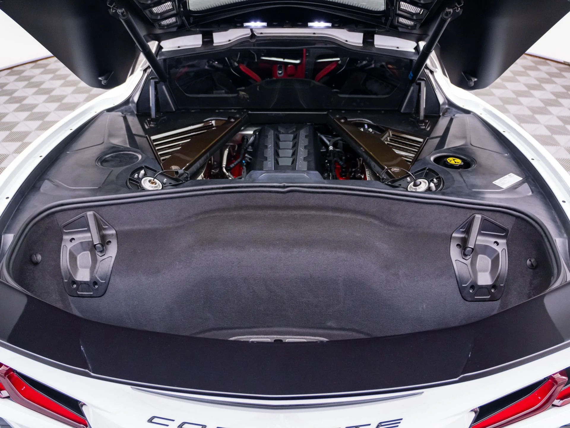Used 2020 White Chevrolet Stingray image 33
