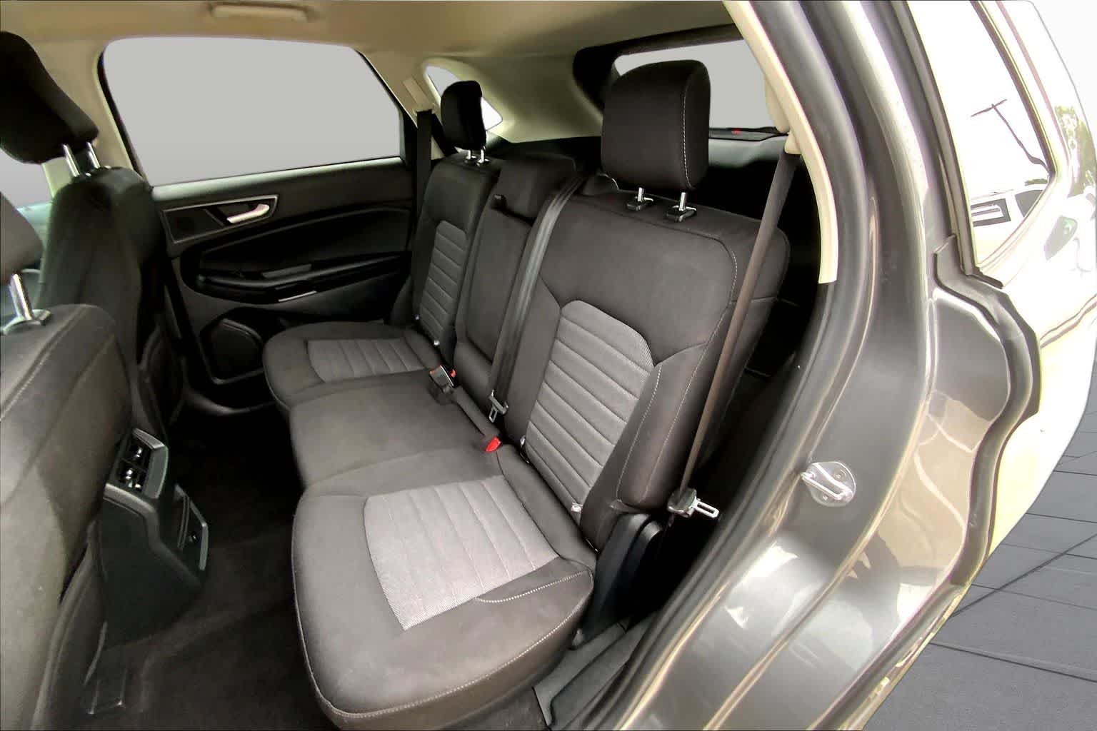 Used 2024 Carbonized Gray Metallic Ford SE image 18