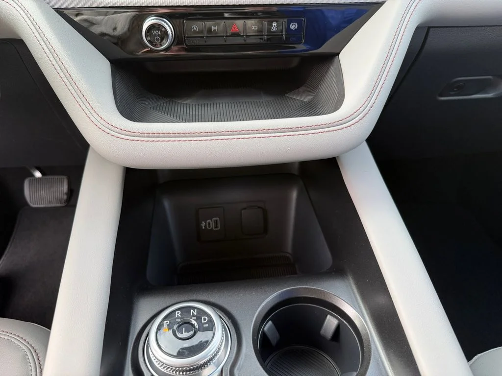 2026 Ford Explorer Active - Photo 22