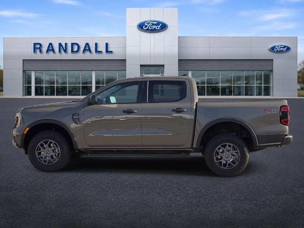 New 2026 Marsh Gray Ford XLT image 3