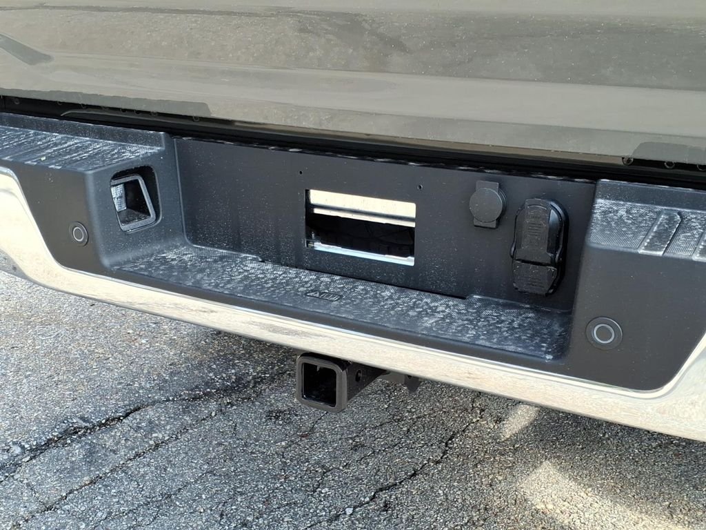 New 2026 Gray Ford XLT image 7
