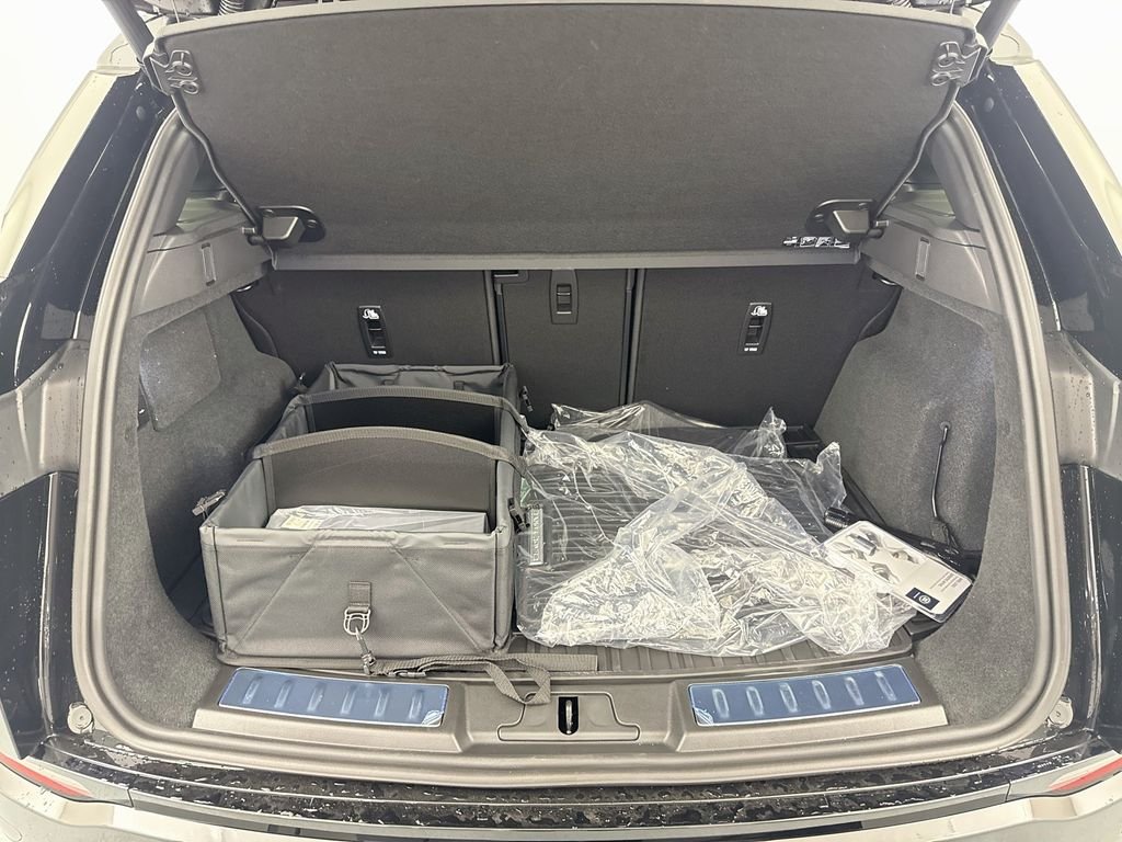 New 2026 Santorini Black Land Rover Hoxton Edition image 27