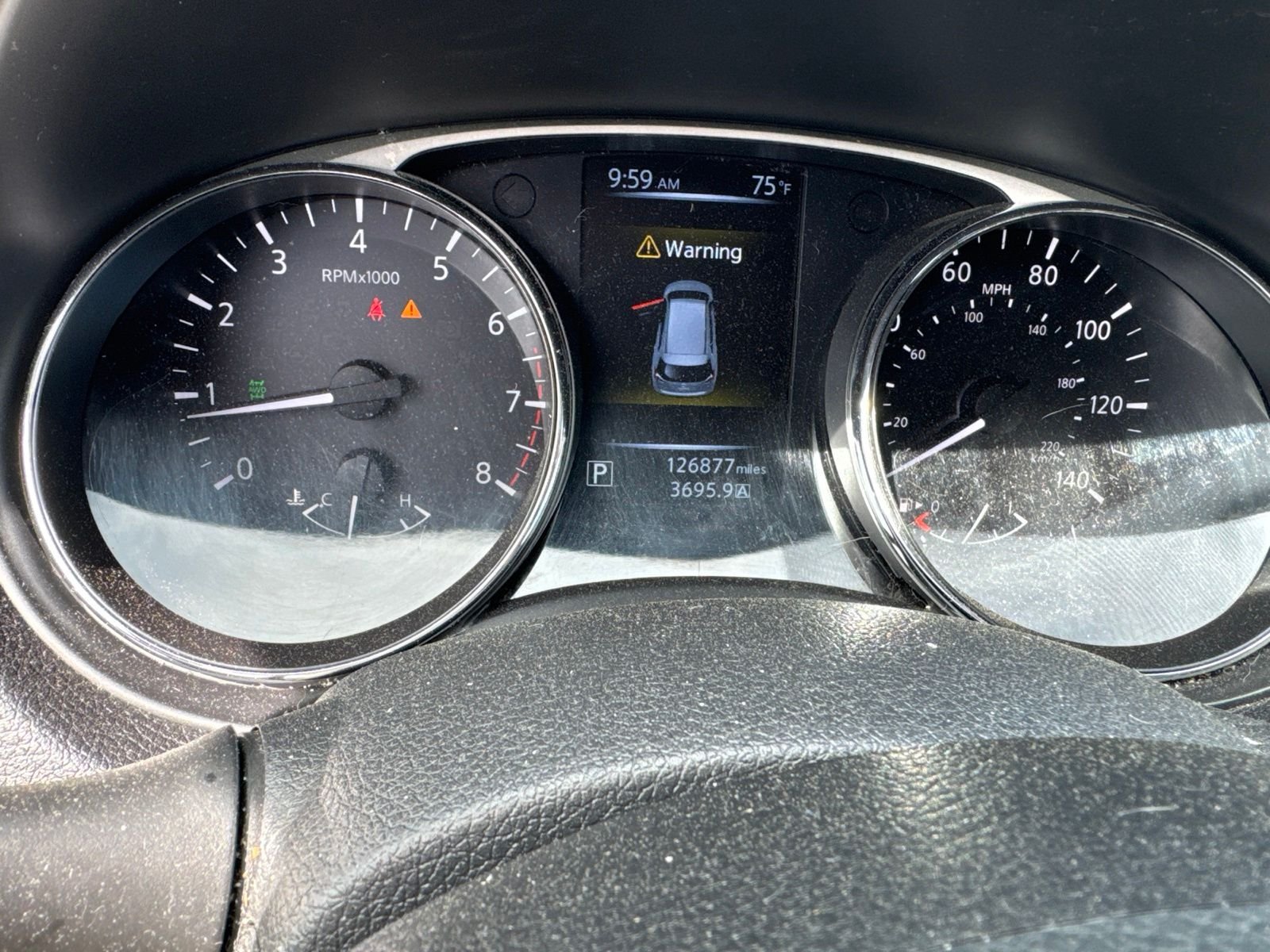 Used 2014 Silver Nissan SL image 17