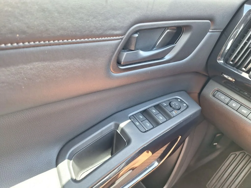 Certified Used 2025 Blue Nissan SV image 21