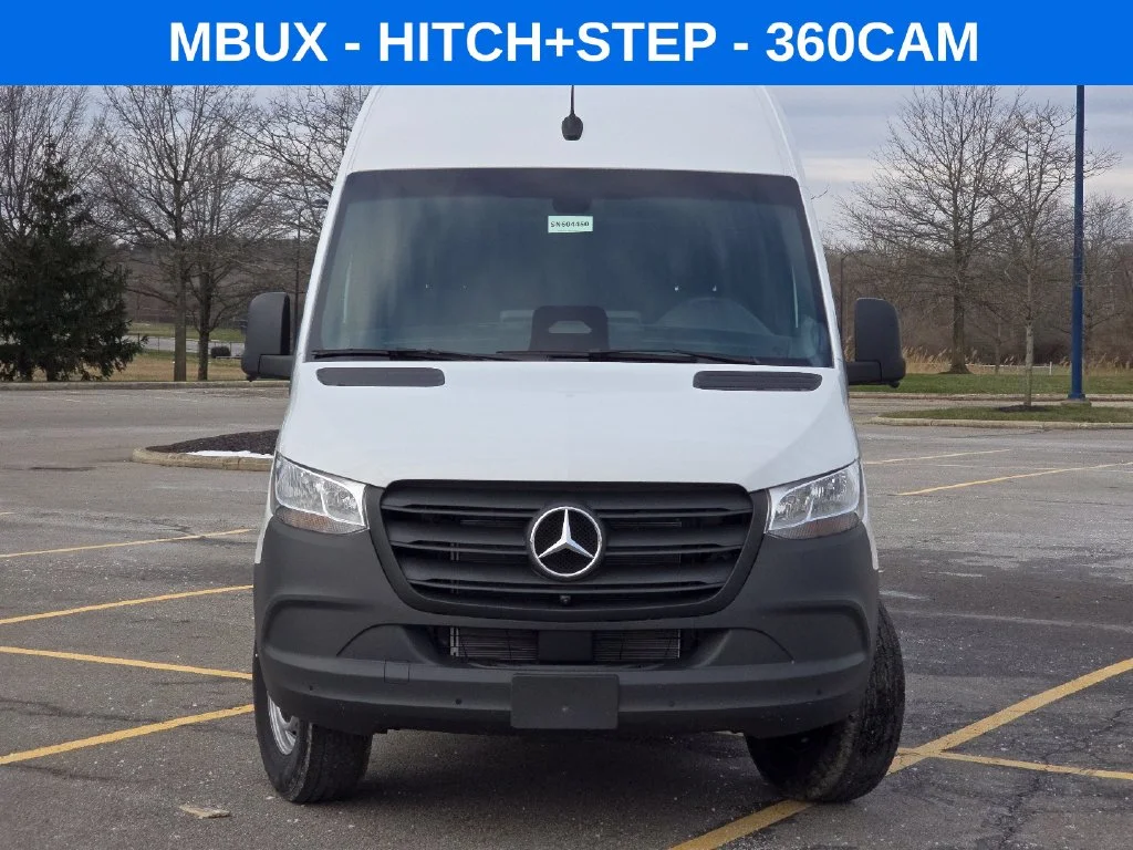 New 2026 Arctic White Mercedes-Benz Cargo 170 WB image 8
