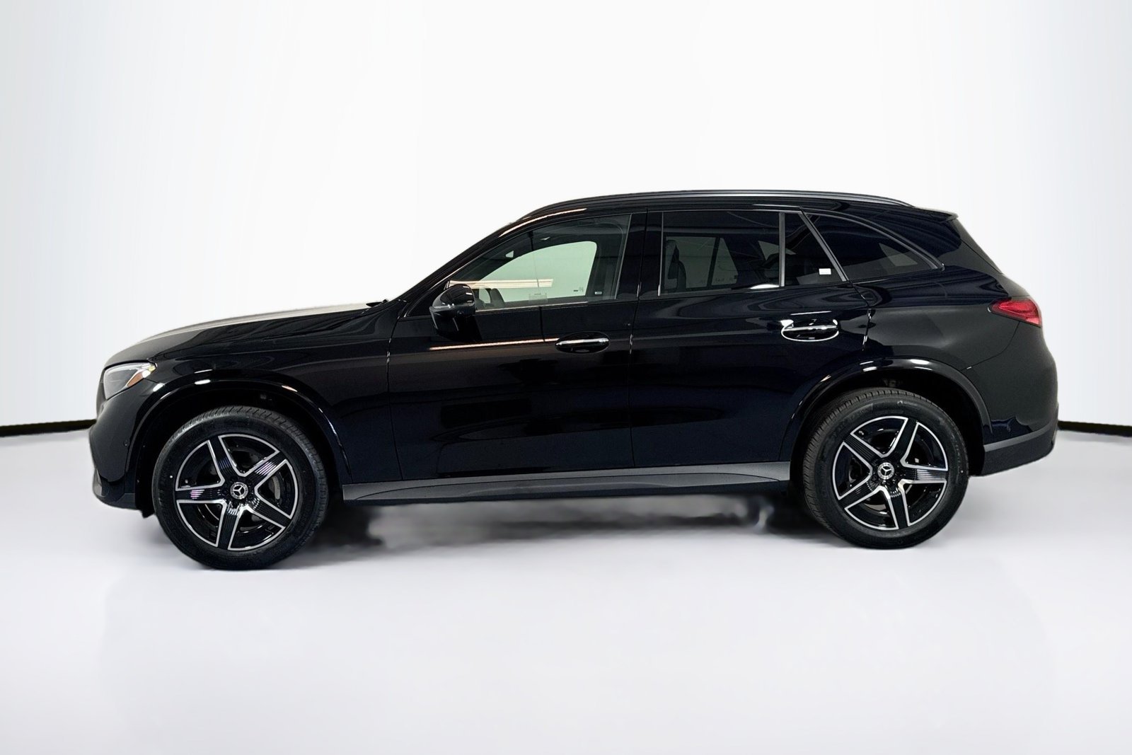 New 2026 Black Mercedes-Benz GLC 300 image 8