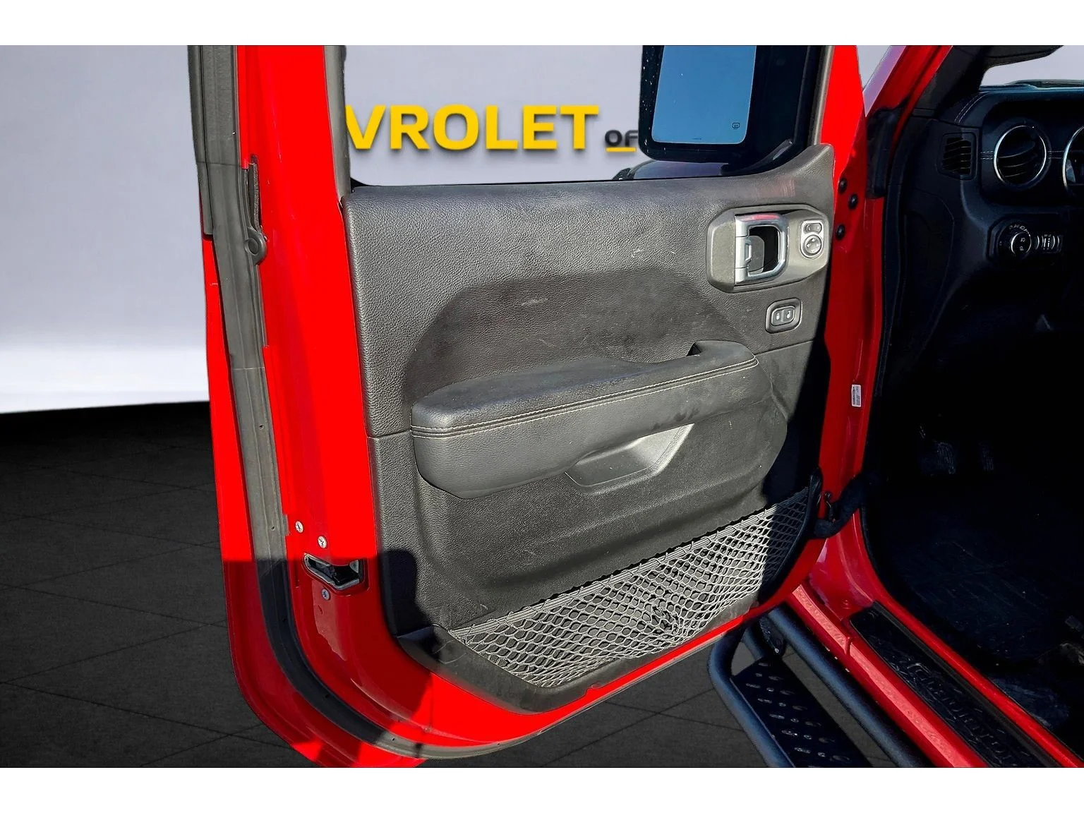 Used 2020 Red Jeep Overland image 16