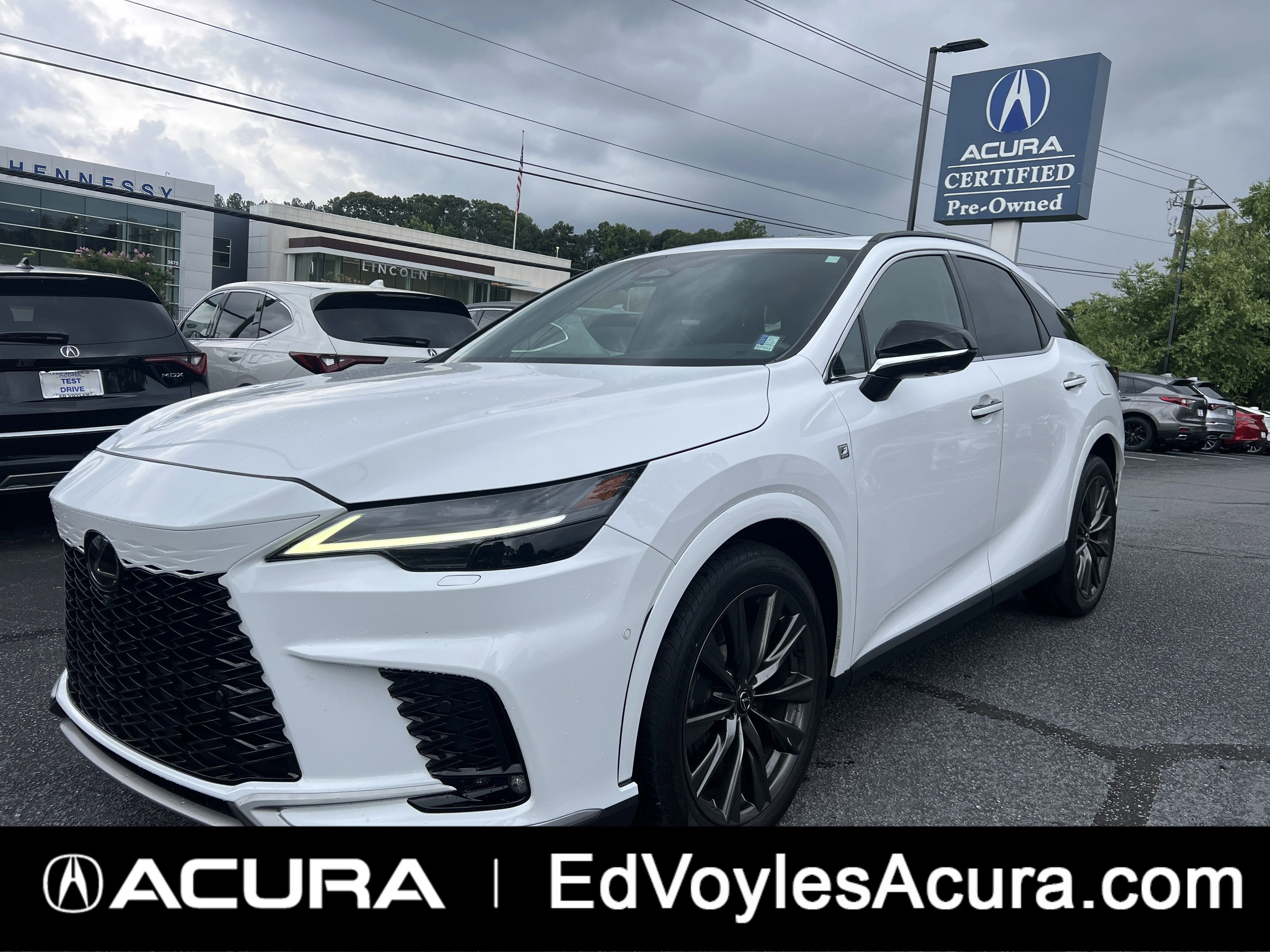 Used 2024  Lexus RX 350 F SPORT Handling image 1