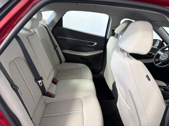 Used 2025 Red Hyundai SEL image 40