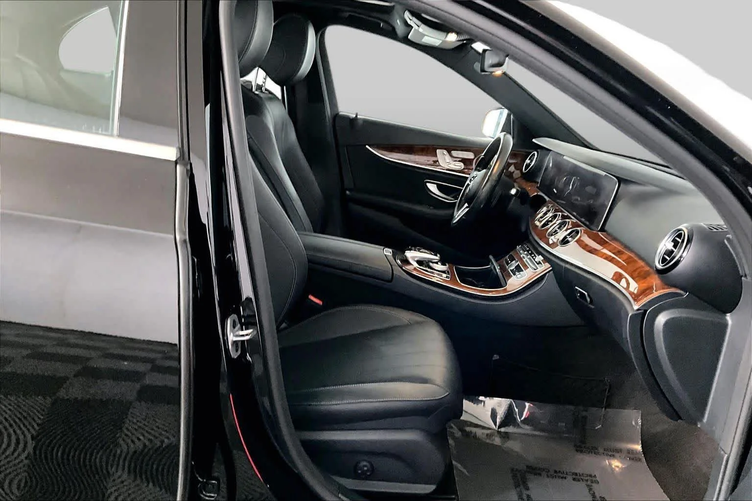 Used 2020 Black Mercedes-Benz E 350 image 8