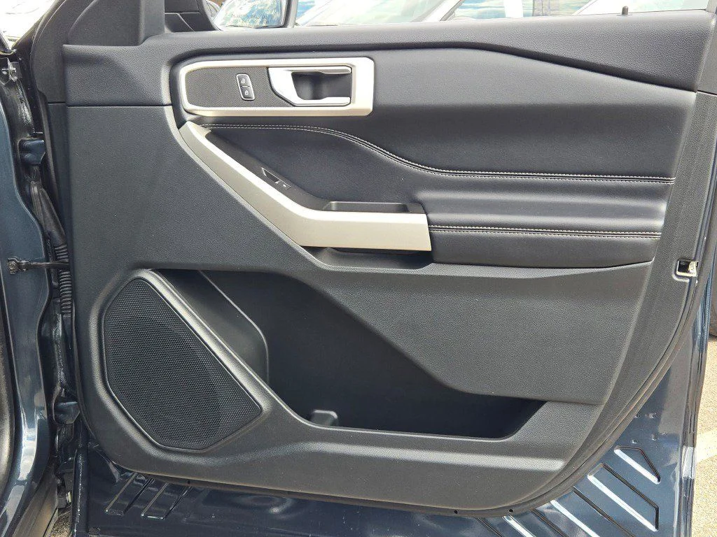 2022 Ford Explorer XLT - Photo 7
