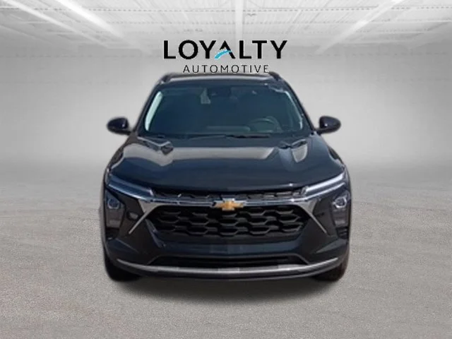 Used 2025 Black Chevrolet LT image 8
