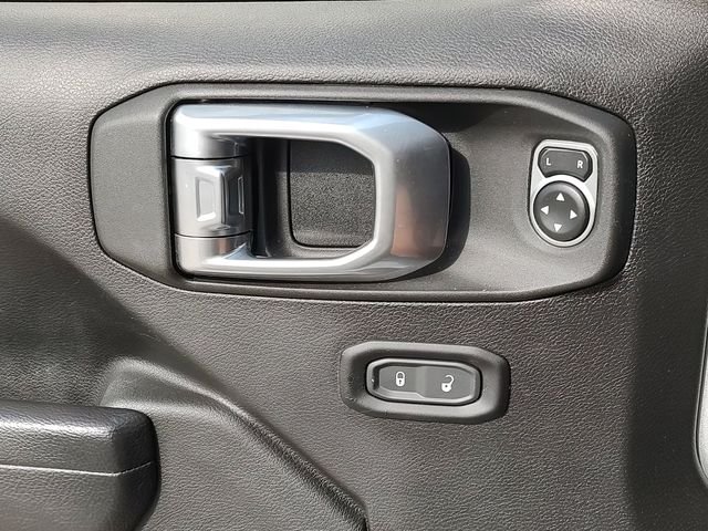 Used 2023 Silver Jeep Willys image 26