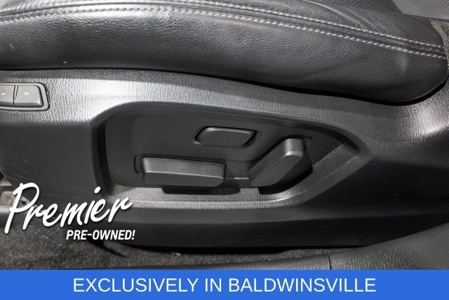 Used 2022 Snowflake White Pearl Mazda Touring Plus image 20