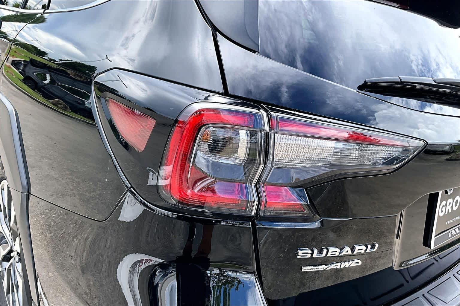 Used 2024 Crystal Black Silica Subaru Touring image 27