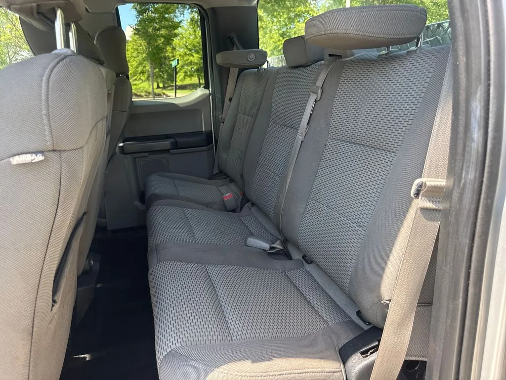 Used 2017 Ingot Silver Ford XLT image 31