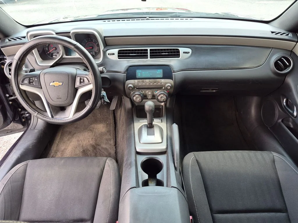 Used 2014 Blue Chevrolet 2LS image 18